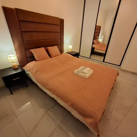 Krakow Apartment *